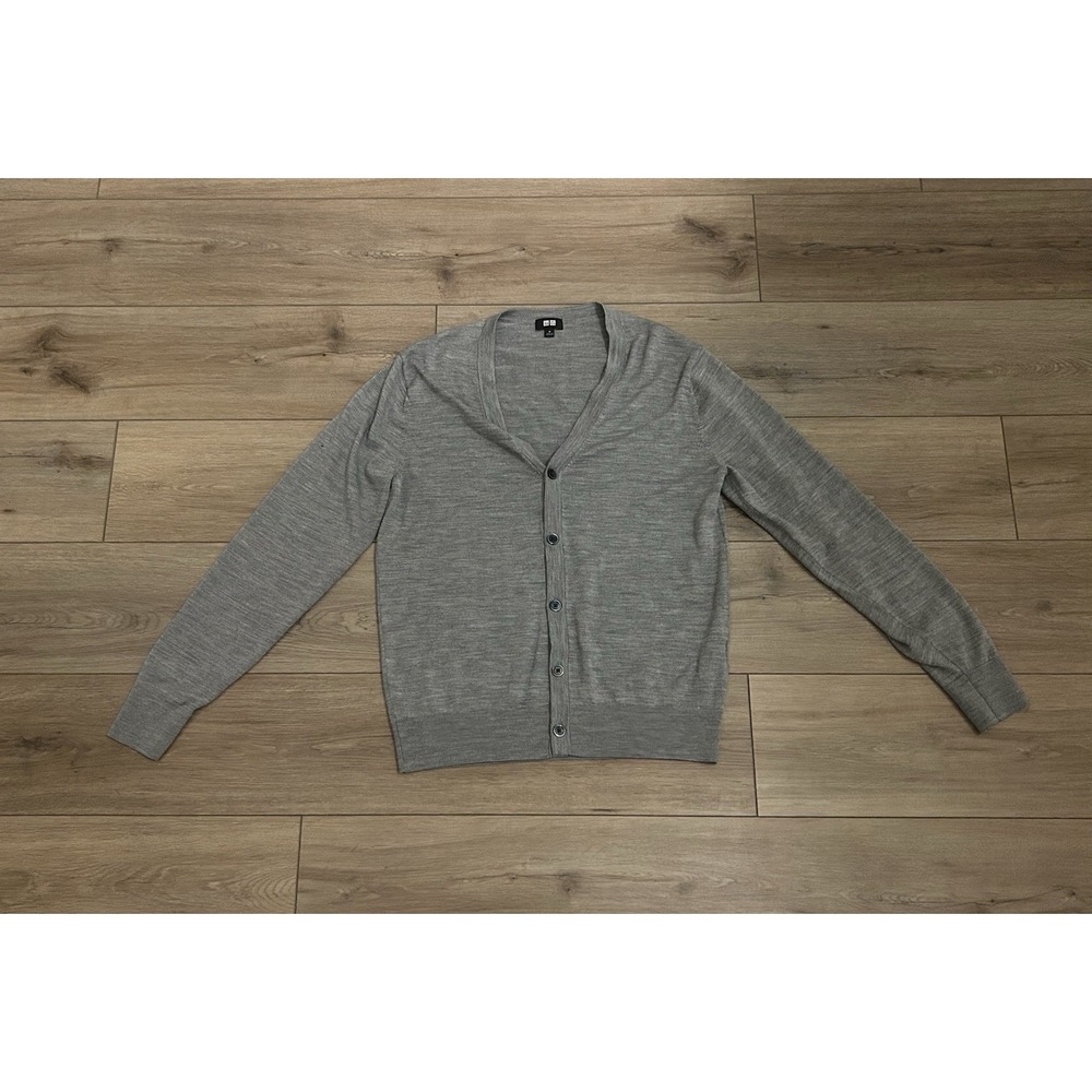 Uniqlo Men's Cardigan Sweater Medium Gray, 100% WOOL, Lightweight